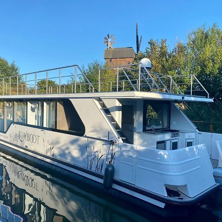 Hotel Lieblingsplatz Parey - Schwimmendes Hausboot Exteriér fotografie